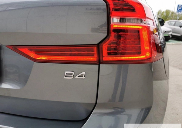 Volvo XC 60 cena 179900 przebieg: 85823, rok produkcji 2021 z Wiązów małe 529